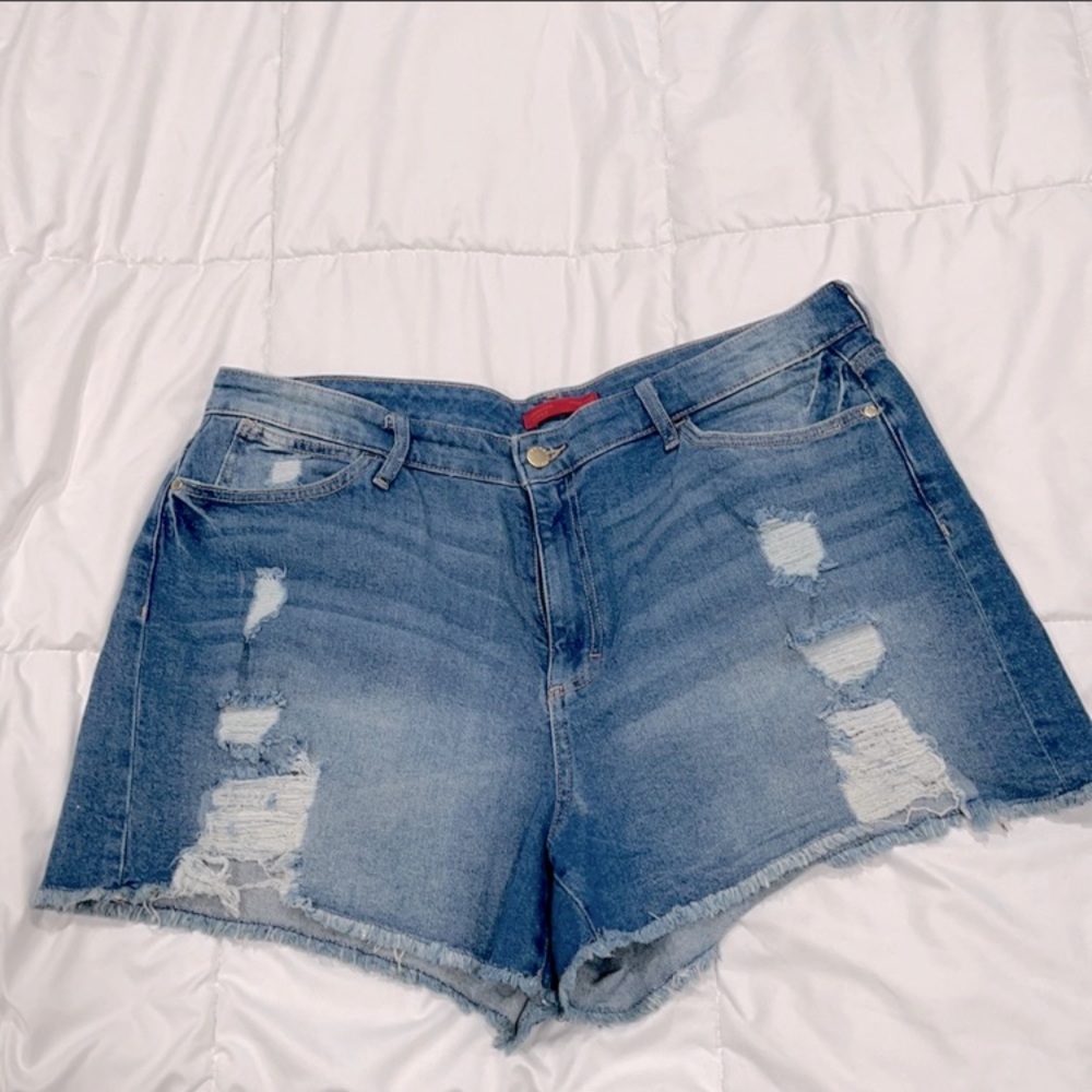 Jlo ~ High Waisted Distressed Jean Shorts ~ 16
